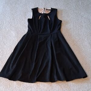 Cynthia Rowley Black Midi Dress with Keyhole Detail XS